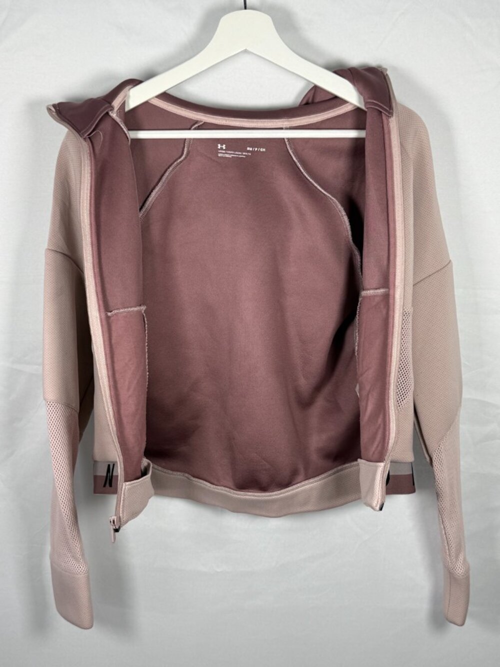 Under Armour Hoodie Pink Jacket Womens Small Loose Hooded Workout Athletic READ - Picture 5 of 8